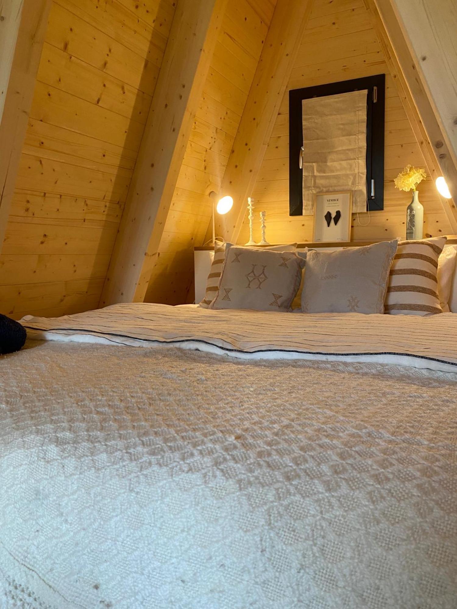 Ecolodges De Reve Dans Un Chateau De Conte De Fees Les-Trois-Moutiers Dış mekan fotoğraf