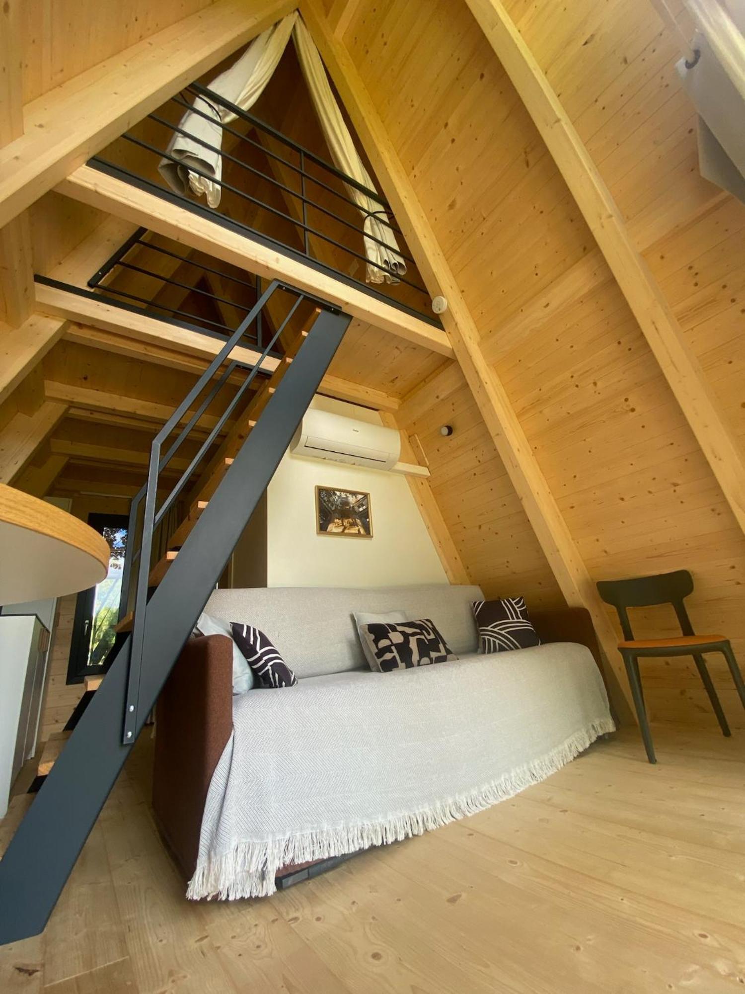 Ecolodges De Reve Dans Un Chateau De Conte De Fees Les-Trois-Moutiers Dış mekan fotoğraf