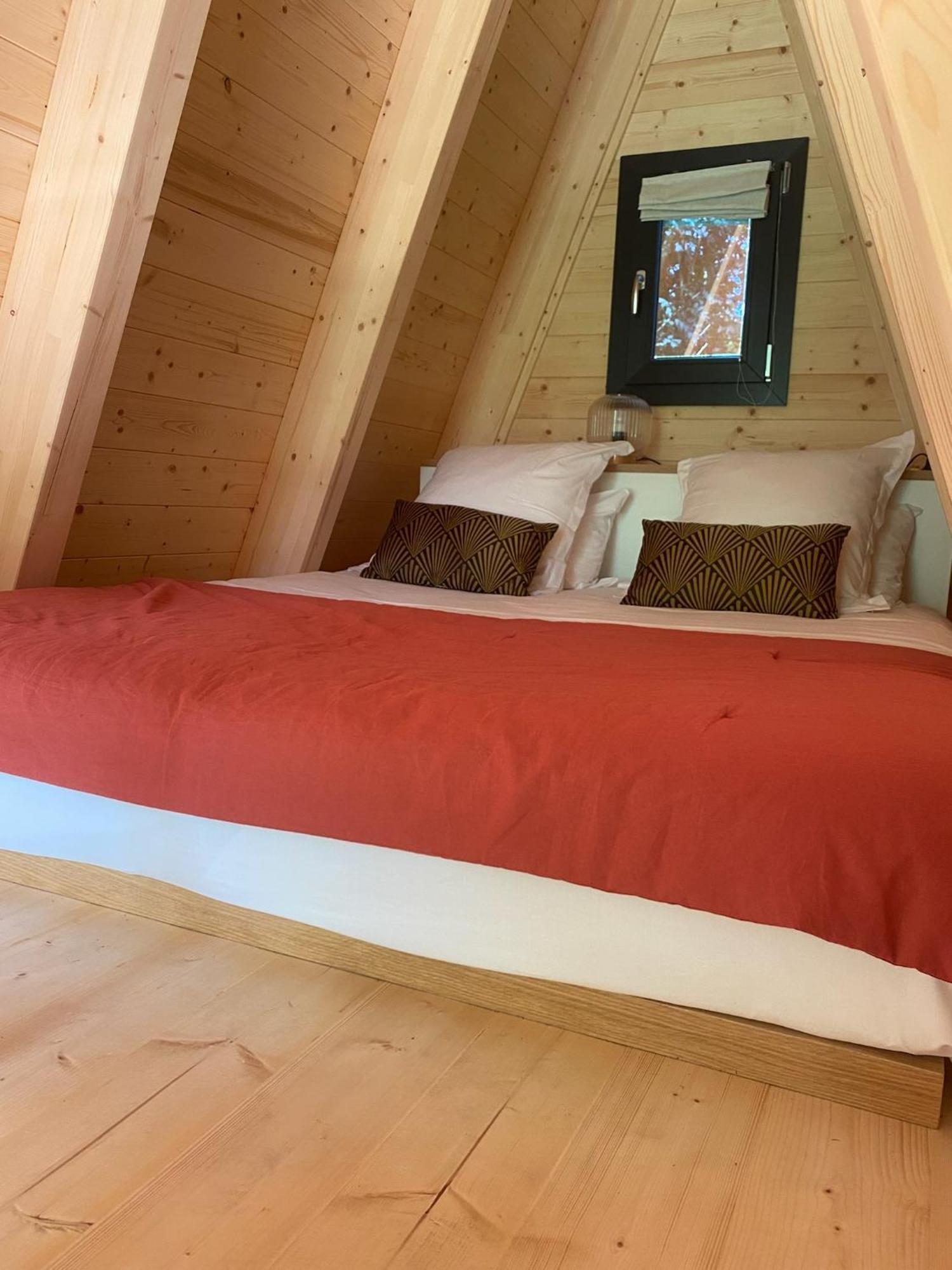 Ecolodges De Reve Dans Un Chateau De Conte De Fees Les-Trois-Moutiers Dış mekan fotoğraf