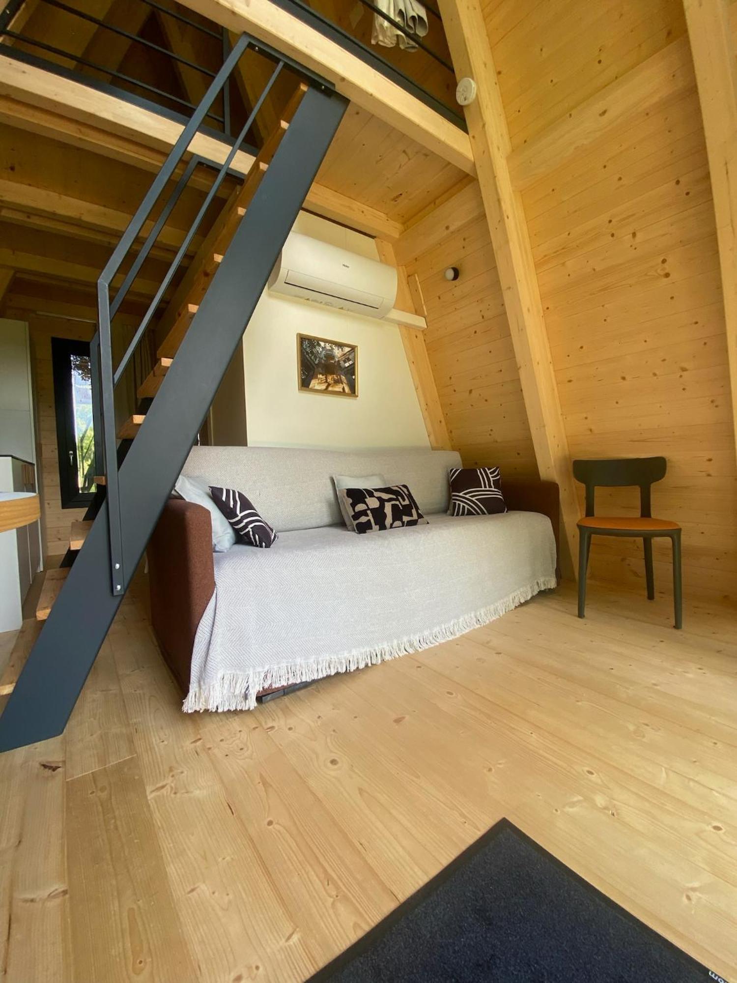 Ecolodges De Reve Dans Un Chateau De Conte De Fees Les-Trois-Moutiers Dış mekan fotoğraf