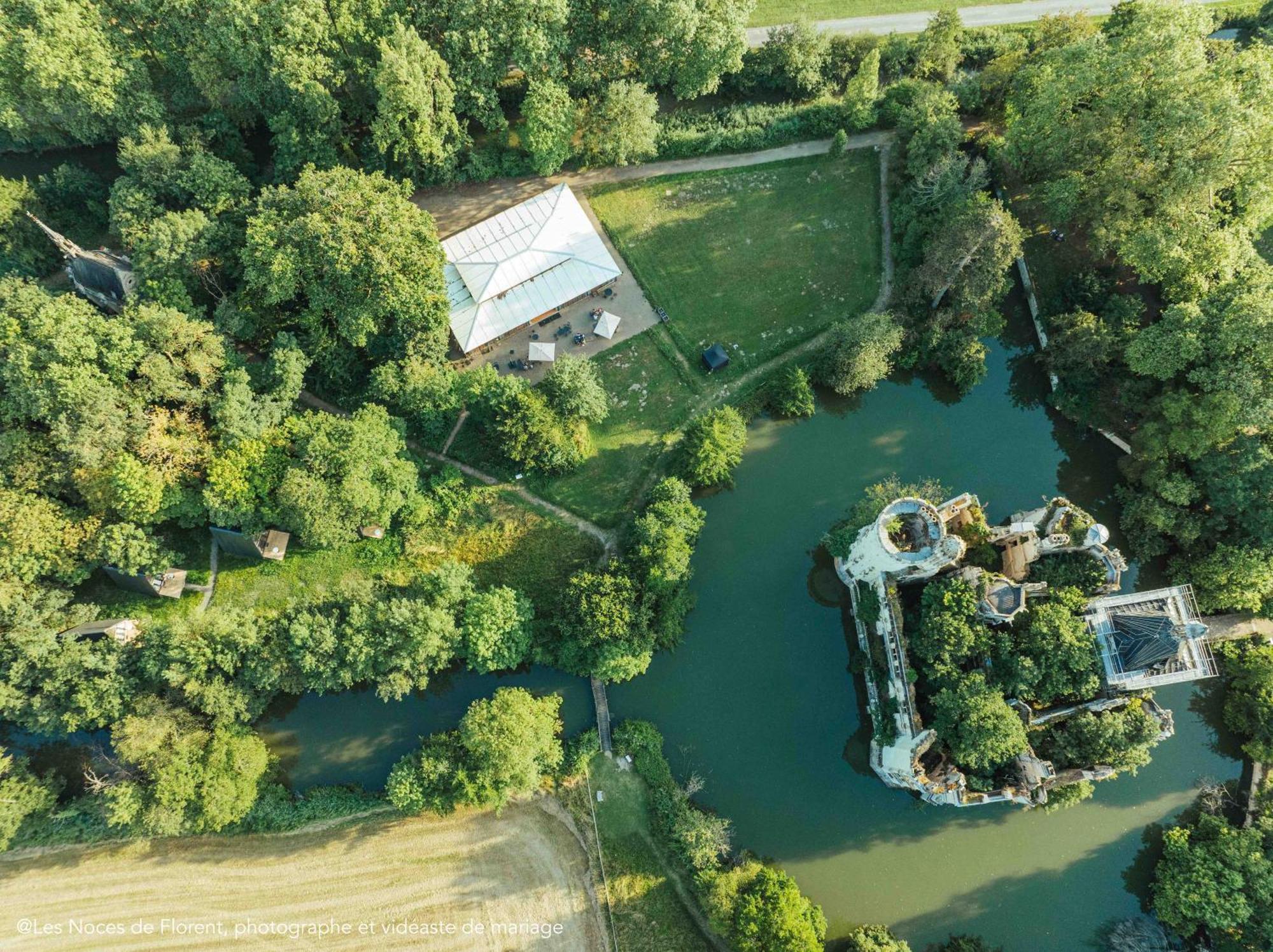 Ecolodges De Reve Dans Un Chateau De Conte De Fees Les-Trois-Moutiers Dış mekan fotoğraf