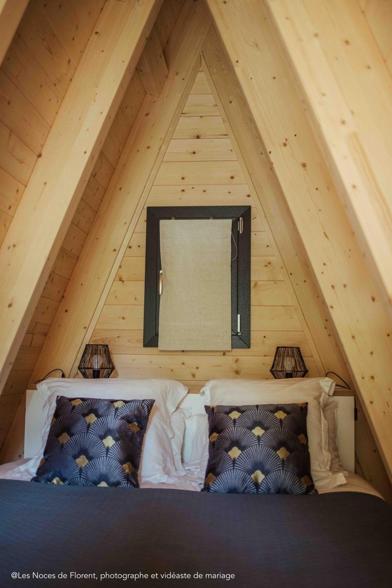 Ecolodges De Reve Dans Un Chateau De Conte De Fees Les-Trois-Moutiers Dış mekan fotoğraf